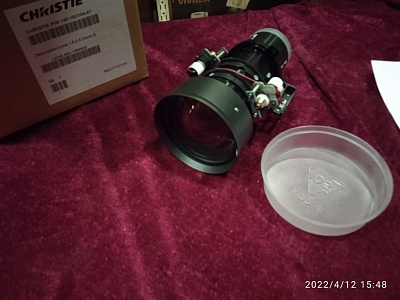 Проектор Christie DHD555-GS (3LCD, 5000 lm, FullHD (1920 x 1080), 2 000 000:1, с объективом 140-102104-XX (1.52-2.89:1) и лампой 003-004774-XX)