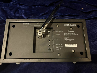 Радиоприемник Tivoli Model One BT