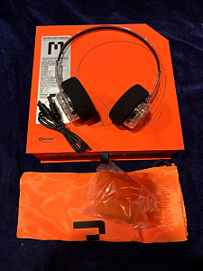 Накладные Bluetooth наушники Mondo by Defunc On-Ear, цвет - прозрачный Накладные Bluetooth наушники Mondo by Defunc On-Ear, цвет - прозрачный