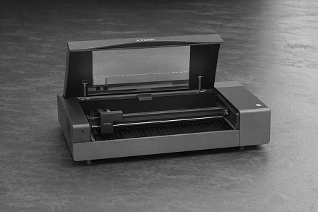 Лазерный резчик/гравировщик МЭЙКБЛОК ИКСТУЛ П2С (без блока фильтрации) Лазерный резчик/гравировщик МЭЙКБЛОК ИКСТУЛ П2С (без блока фильтрации)