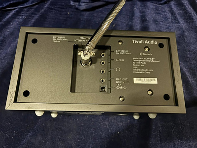 Радиоприемник Tivoli Model One BT