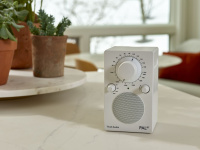 Портативный радиоприемник Tivoli PAL BT Цвет: Белый [White]