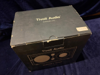 Радиоприемник Tivoli Model One Цвет: Бежевый/Орех [Classic Walnut]