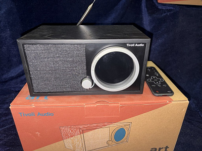Радиоприемник с Wi-Fi Tivoli Model One Digital Gen 2