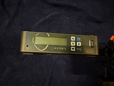 Записывающее и кодирующее устройство Avonic AV-REC200