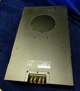 Встраиваемая акустическая система JBL Synthesis SCL-4 Встраиваемая акустическая система JBL Synthesis SCL-4