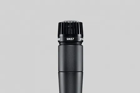 Кардиоидный динамический инструментальный микрофон Shure SM57